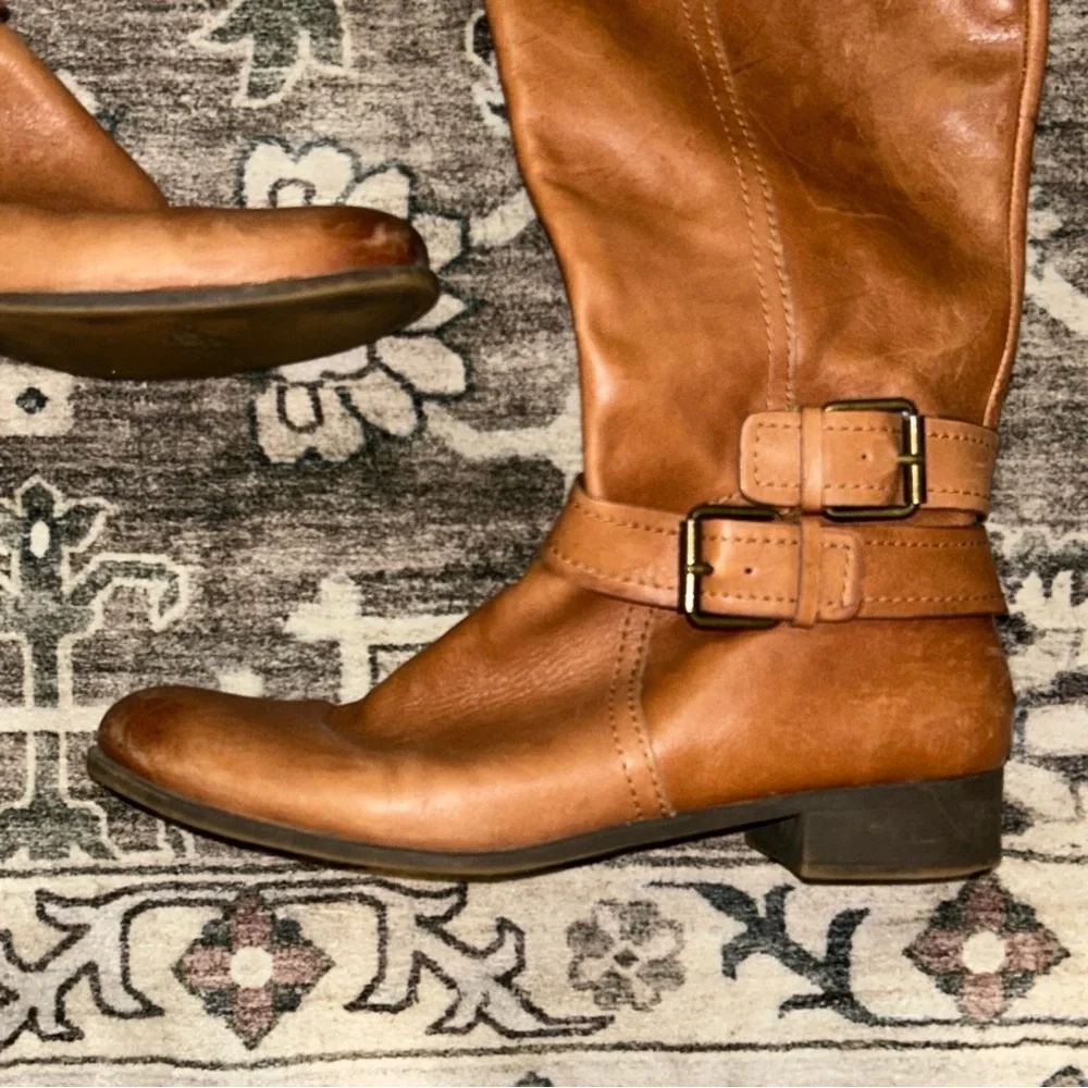 Women's Brown Leather riding boots w/ buckles